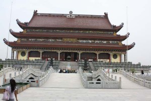 寺院宫殿赢博官方网站栏板雕刻电话；13791739397