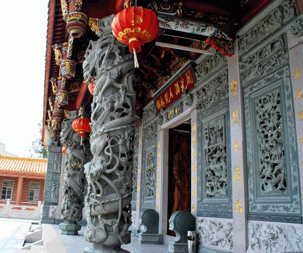 清末民初，嘉祥建筑赢博官方网站处于鼎盛期，纤细繁缛的技术超过木雕；镂通雕的雕刻风格，发展到顶峰，成为炫耀财富和艺术水平的物质象征。