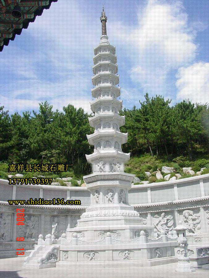 赢博官方网站佛塔-随着佛教进入中国之后也经历了一个中国化的历程，印度的风格早在汉朝时期就被改造为多层楼阁式的形态。佛塔最初的材料是木材，建在佛寺的正中央，佛寺中最主要的建筑。