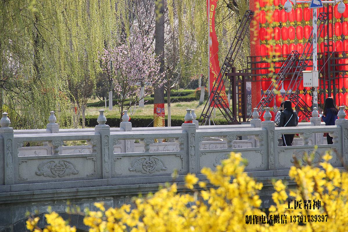 花岗岩赢博官方网站栏杆雕刻图片